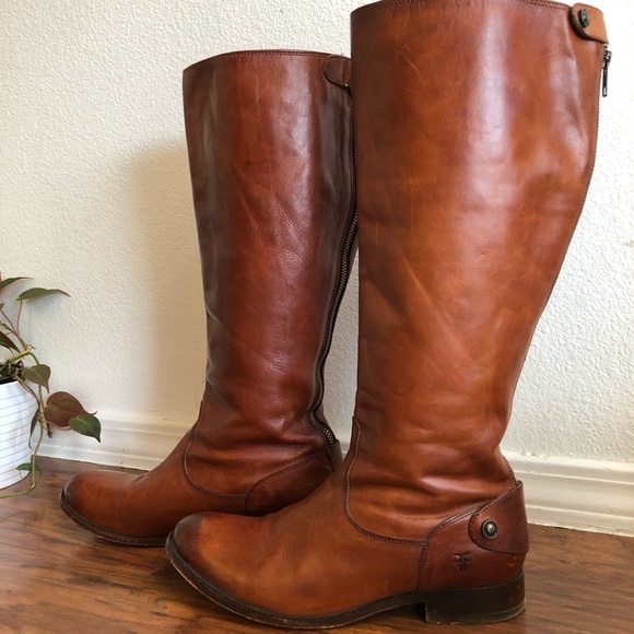W’s 9.5 Frye Melissa Button Zip Boots -
Cognac - Picture 12 of 16